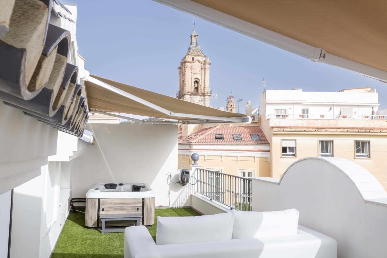 The Clock House Luxury Urban Suites Málaga Habitación foto