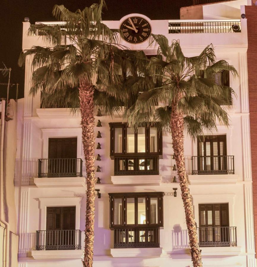 The Clock House Luxury Urban Suites Málaga Habitación foto