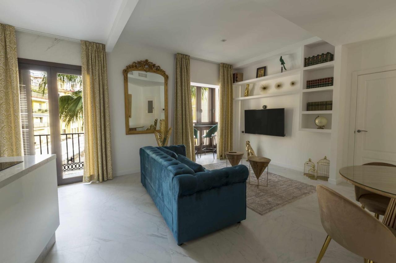 The Clock House Luxury Urban Suites Málaga Habitación foto